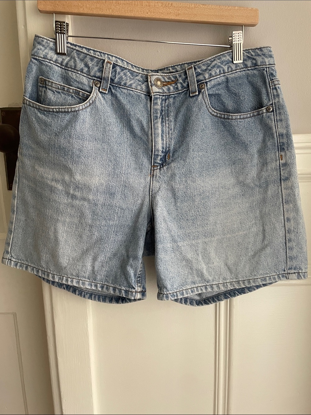 Liz Claiborne Light Wash Blue Denim Jean Shorts